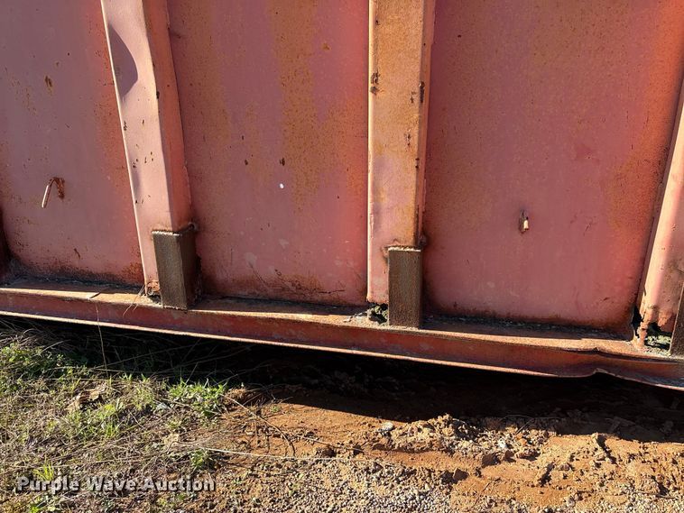 image for item EU7385 Roll-off dumpster