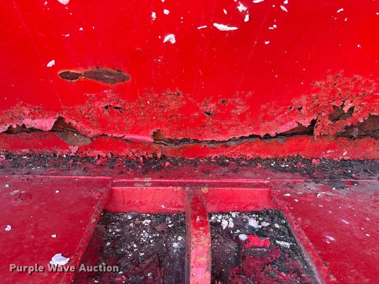 image for item EU7387 Roll-off dumpster