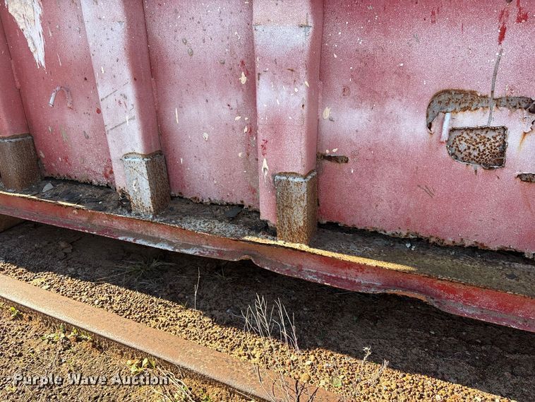 image for item EU7387 Roll-off dumpster