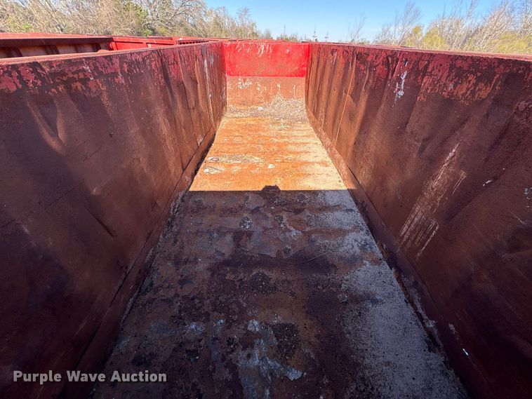 image for item EU7388 Roll-off dumpster