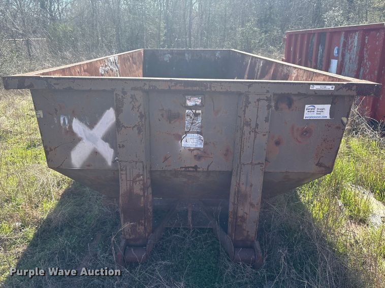 image for item EU7389 Wastequip roll-off dumpster