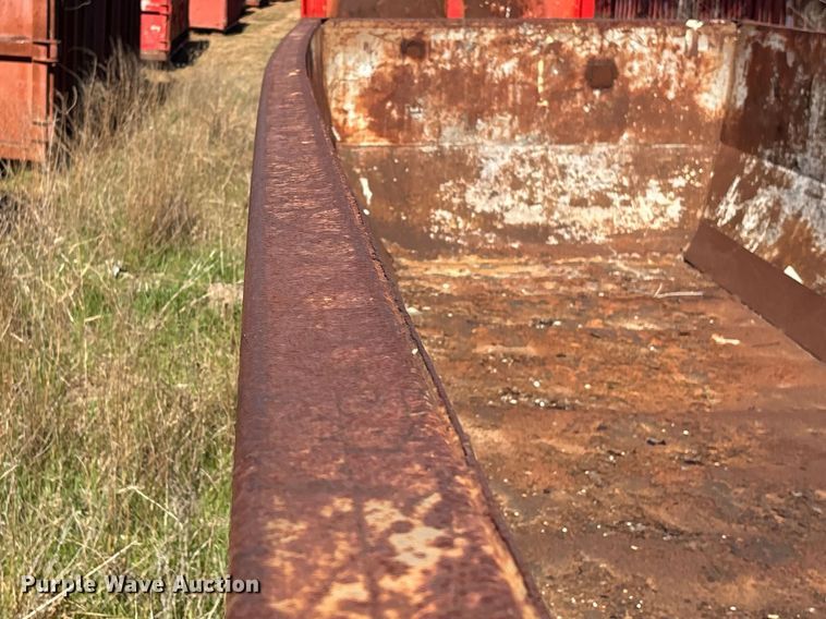 image for item EU7389 Wastequip roll-off dumpster