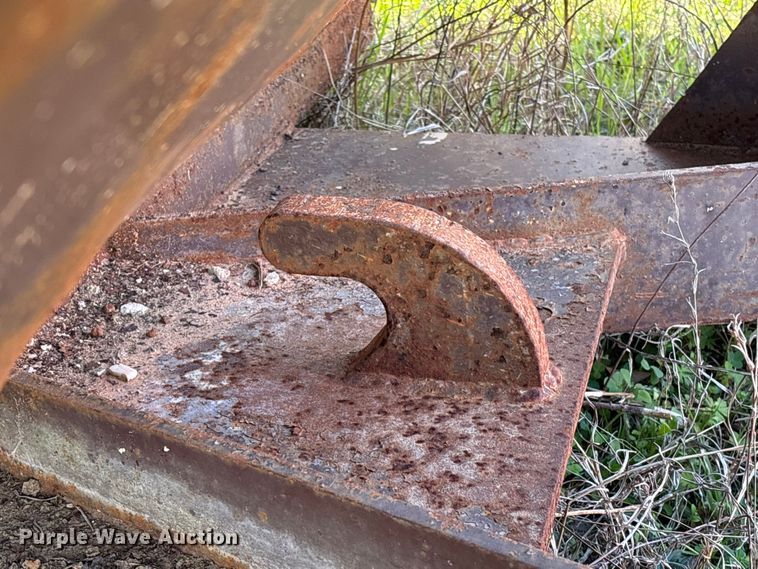 image for item EU7389 Wastequip roll-off dumpster