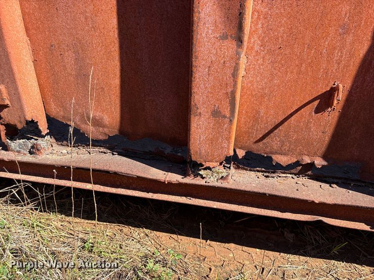 image for item EU7391 Roll-off dumpster