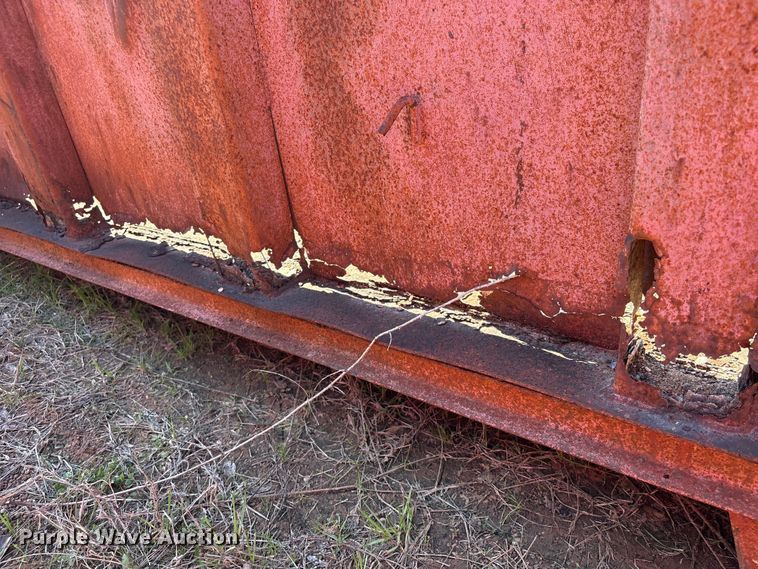 image for item EU7391 Roll-off dumpster