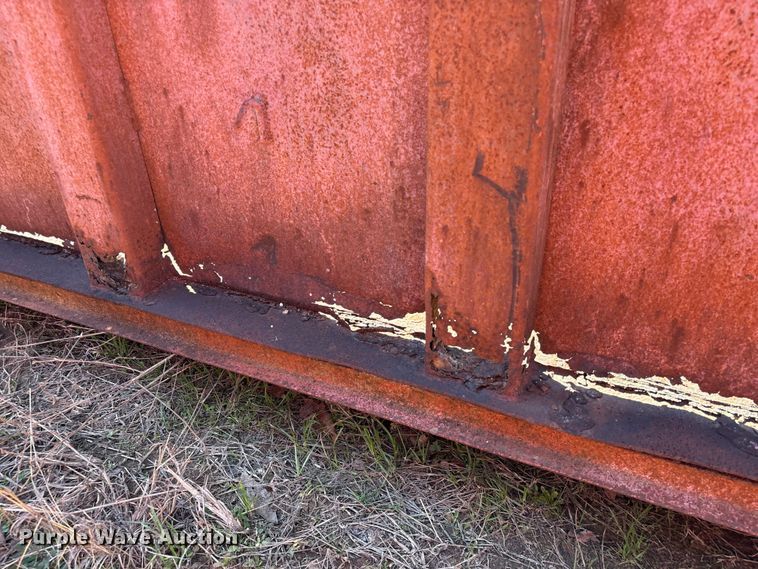 image for item EU7391 Roll-off dumpster