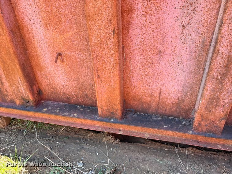 image for item EU7391 Roll-off dumpster