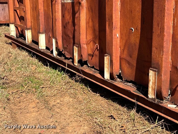 image for item EU7394 Roll-off dumpster