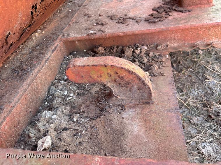 image for item EU7394 Roll-off dumpster