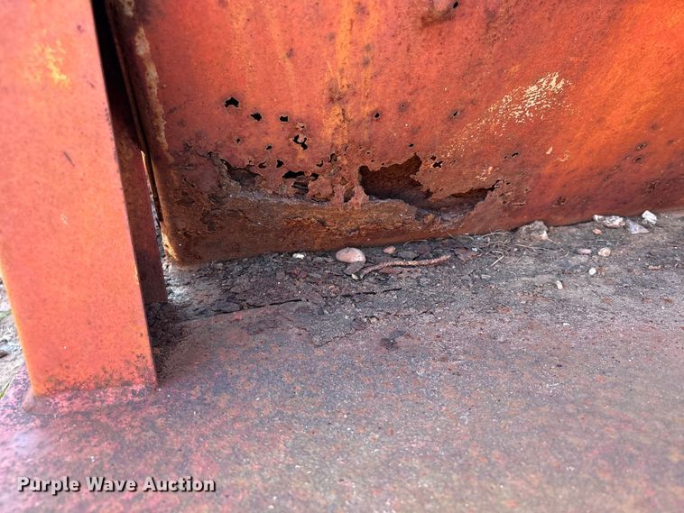 image for item EU7394 Roll-off dumpster