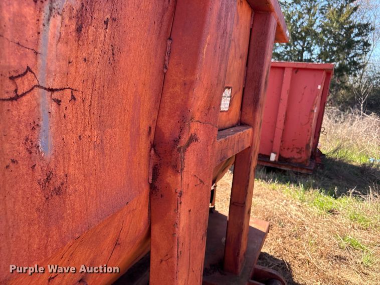 image for item EU7394 Roll-off dumpster
