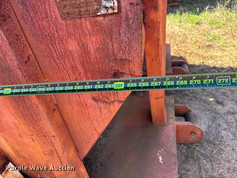 image for item EU7394 Roll-off dumpster