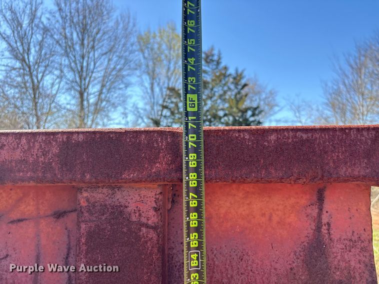 image for item EU7394 Roll-off dumpster