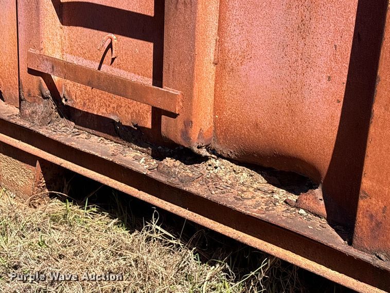 image for item EU7395 Roll-off dumpster