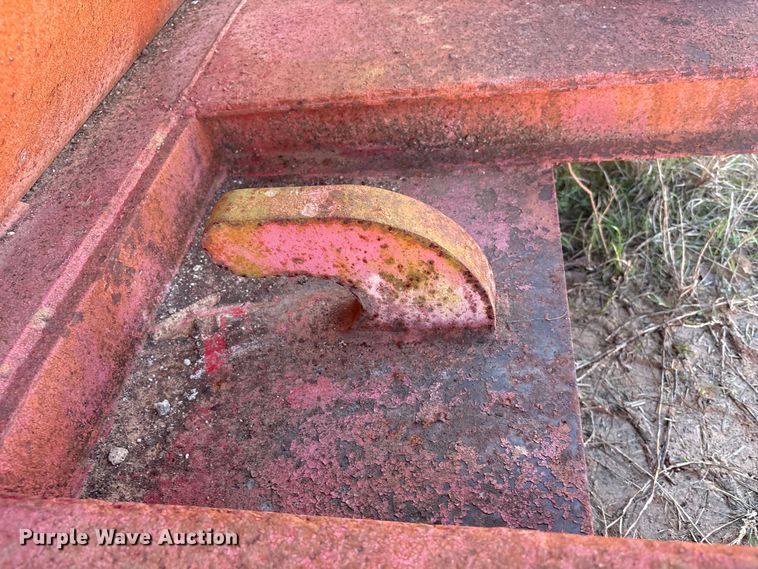 image for item EU7395 Roll-off dumpster