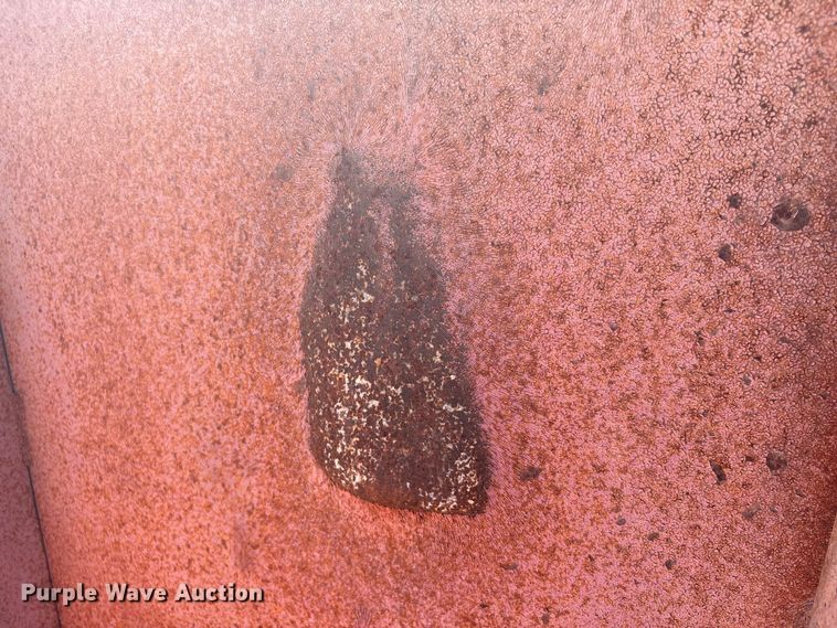 image for item EU7395 Roll-off dumpster