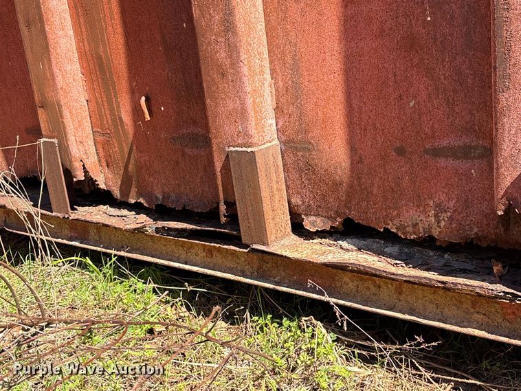 image for item EU7396 Roll-off dumpster