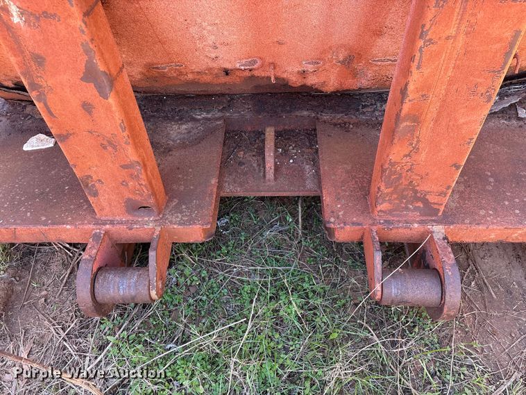 image for item EU7396 Roll-off dumpster