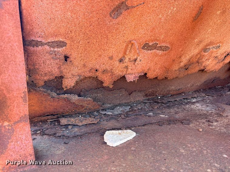 image for item EU7396 Roll-off dumpster