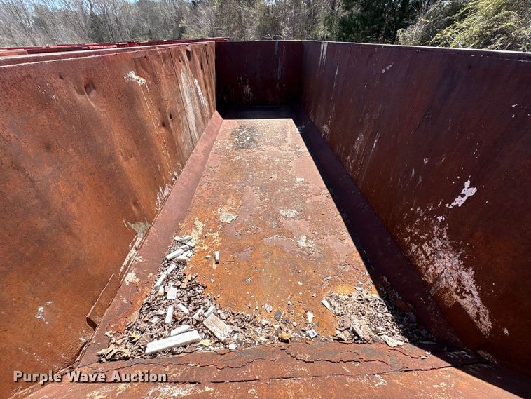 image for item EU7396 Roll-off dumpster