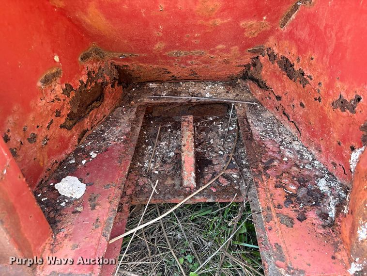 image for item EU7397 Wastequip roll-off dumpster