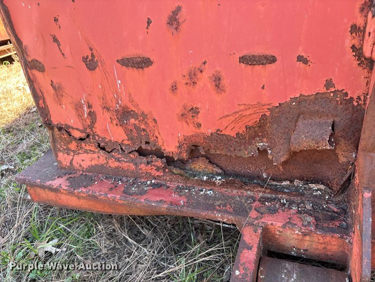 image for item EU7397 Wastequip roll-off dumpster