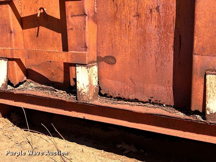 image for item EU7398 Roll-off dumpster