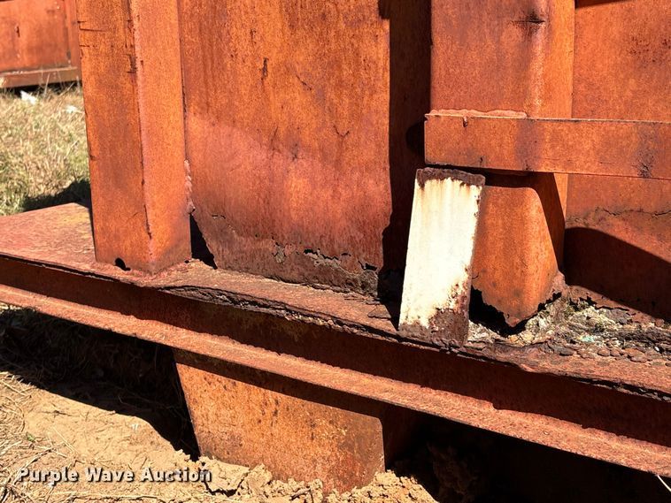 image for item EU7398 Roll-off dumpster