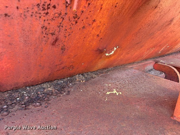 image for item EU7398 Roll-off dumpster