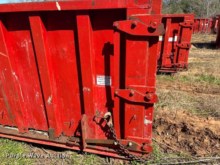 image for item EU7399 Roll-off dumpster