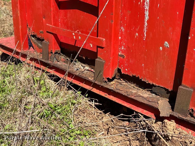 image for item EU7399 Roll-off dumpster