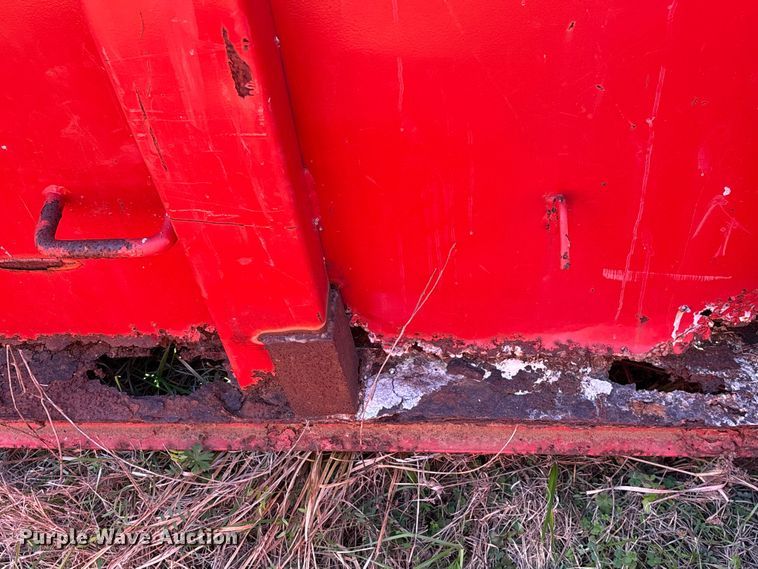 image for item EU7399 Roll-off dumpster