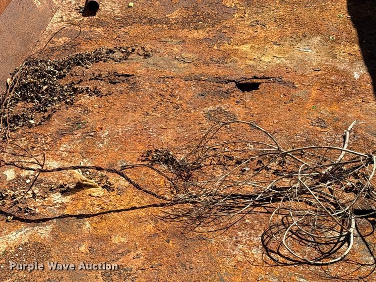 image for item EU7400 Roll-off dumpster