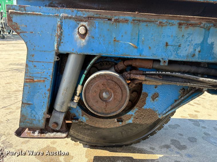 image for item EU8590 2005 Princeton PB70 forklift