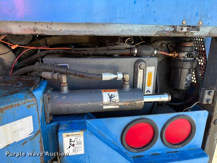 image for item EU8590 2005 Princeton PB70 forklift