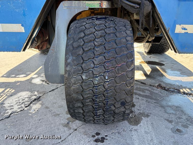 image for item EU8590 2005 Princeton PB70 forklift