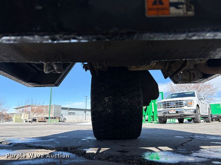 image for item EU8590 2005 Princeton PB70 forklift