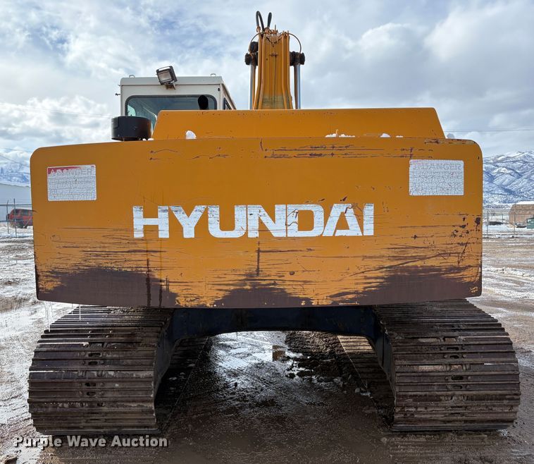 image for item EU8592 1991 Hyundai R200LC excavator