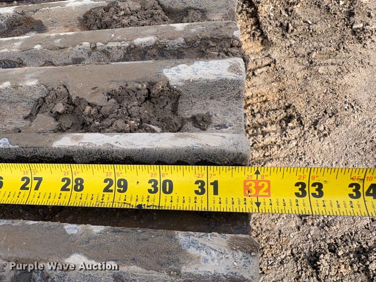 image for item EU8592 1991 Hyundai R200LC excavator