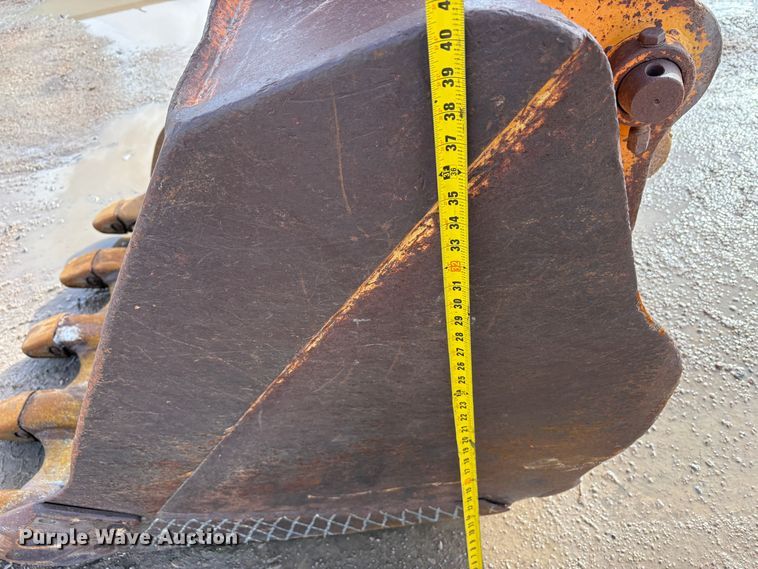 image for item EU8592 1991 Hyundai R200LC excavator