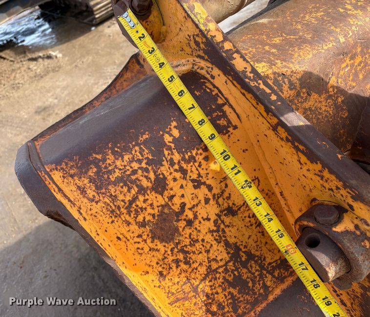 image for item EU8592 1991 Hyundai R200LC excavator