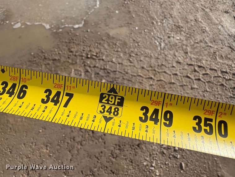 image for item EU8592 1991 Hyundai R200LC excavator