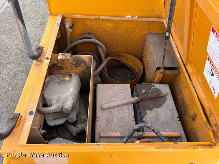 image for item EU8592 1991 Hyundai R200LC excavator