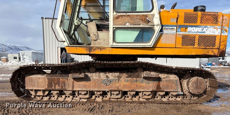 image for item EU8592 1991 Hyundai R200LC excavator