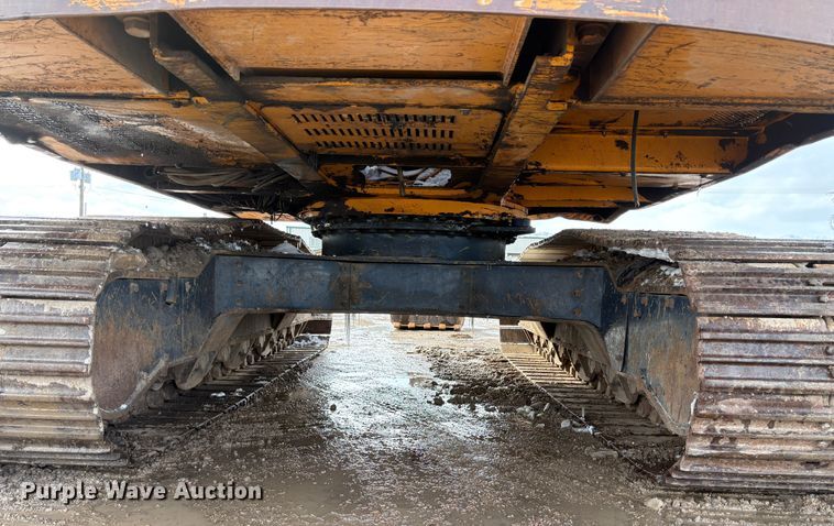 image for item EU8592 1991 Hyundai R200LC excavator