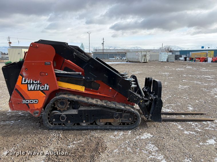 image for item EU8594 2021 Ditch Witch SK3000 compact utility loader