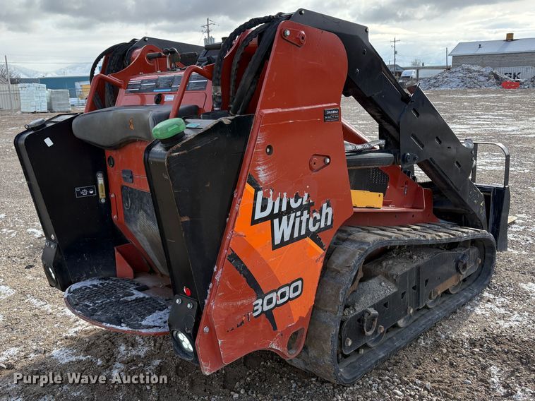 image for item EU8594 2021 Ditch Witch SK3000 compact utility loader