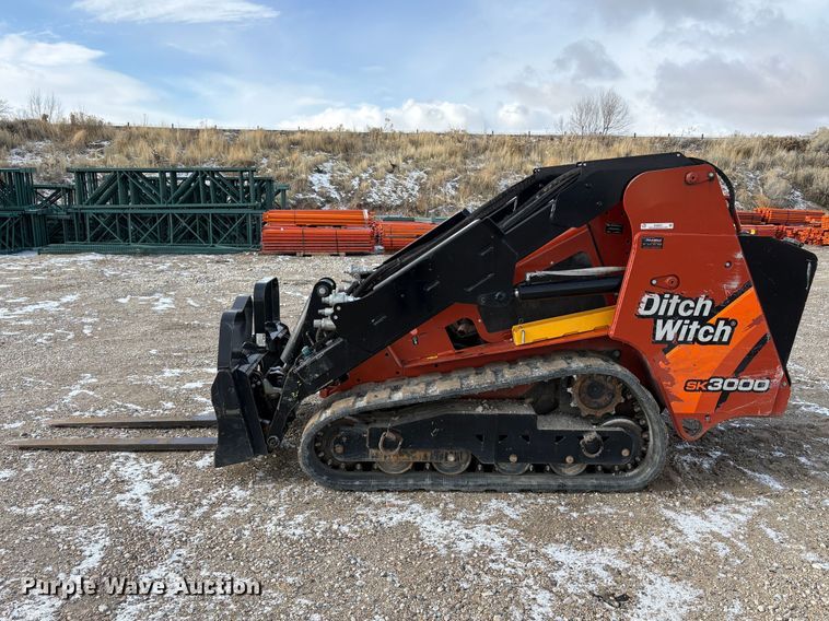 image for item EU8594 2021 Ditch Witch SK3000 compact utility loader