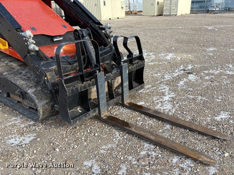 image for item EU8594 2021 Ditch Witch SK3000 compact utility loader