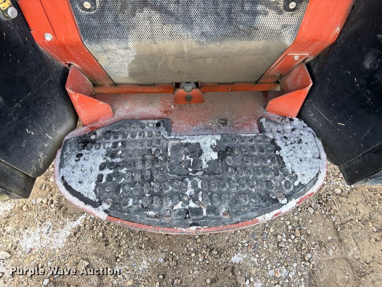 image for item EU8594 2021 Ditch Witch SK3000 compact utility loader